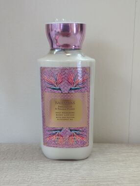 Bath & Body Works Bahamas Passionfruit & Banana Flower Lotion - Pink